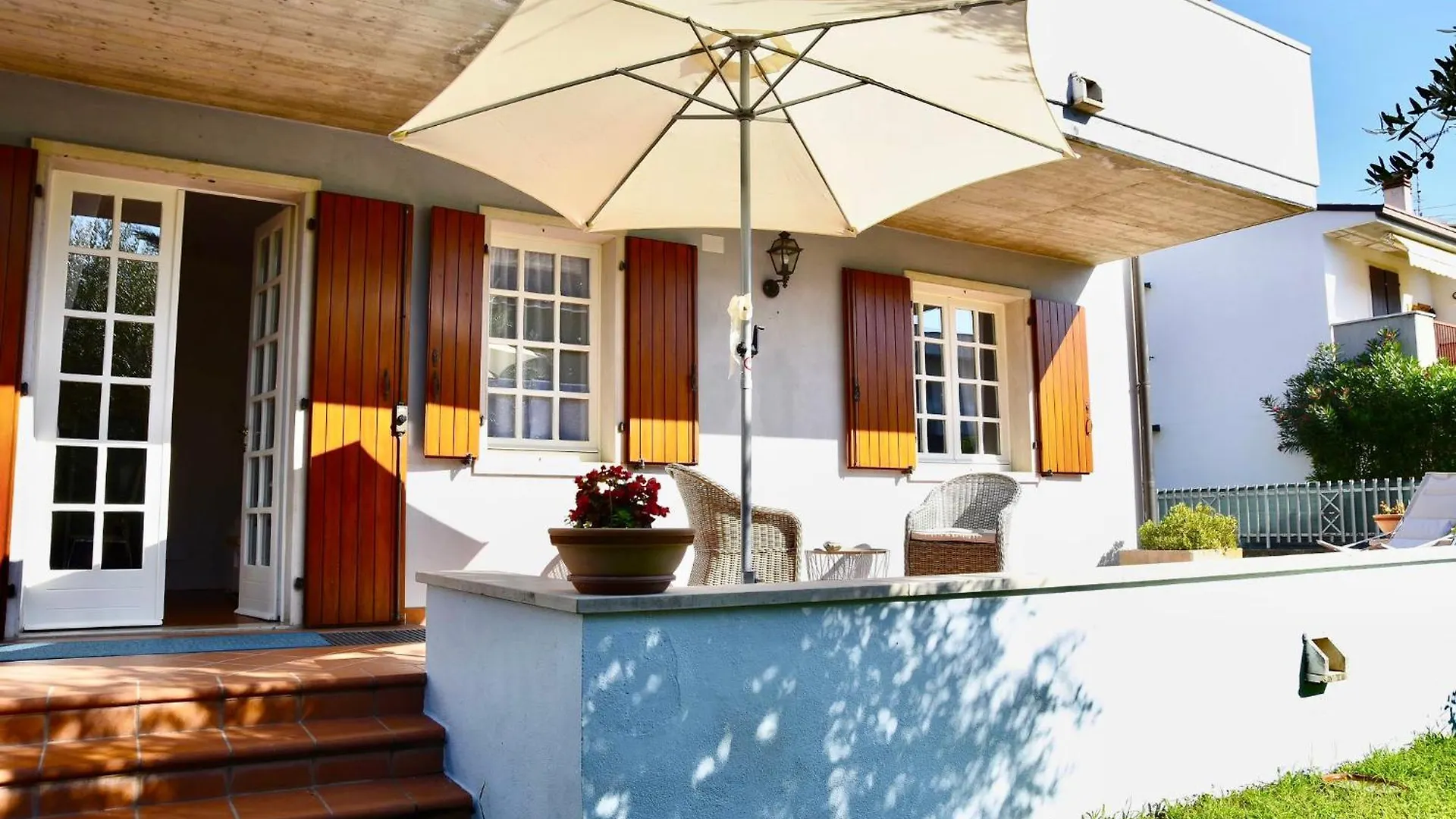 Canevon Suite Apartment Bardolino 0*,